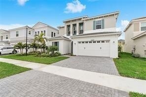 Foto del edificio - 14929 RedCove Pl