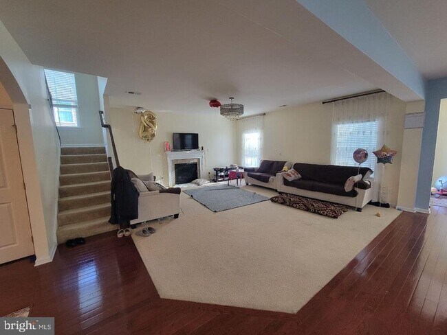 Foto del edificio - 13604 Providence Trail Cir