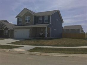 Building Photo - 2325 Foster Dr