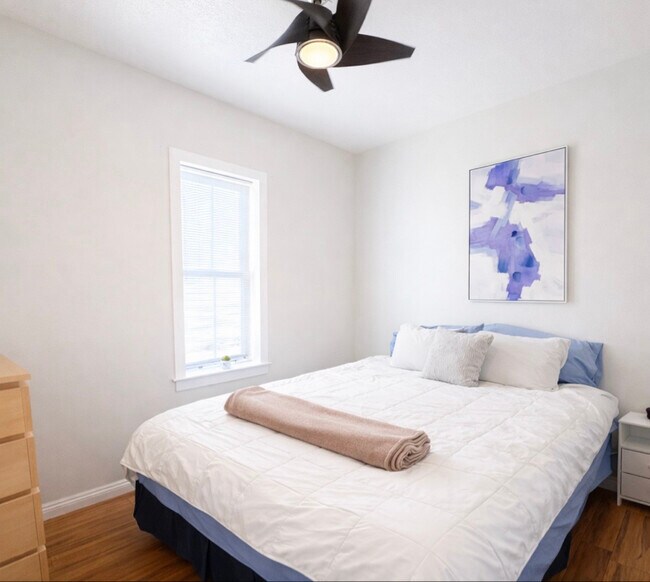 Foto del edificio - 722 Broadway Blvd SE