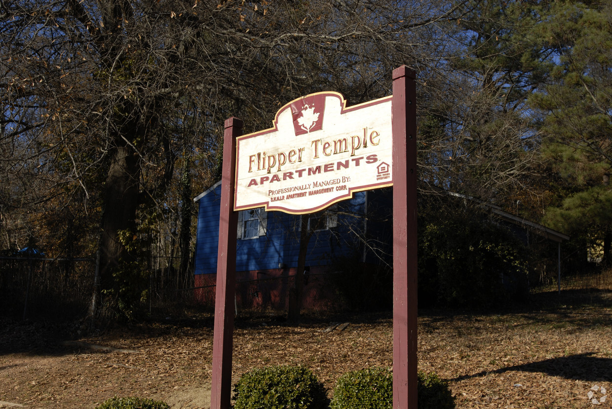 Primary Photo - Flipper Temple