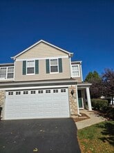 Building Photo - 4135 Oak Tree Ln