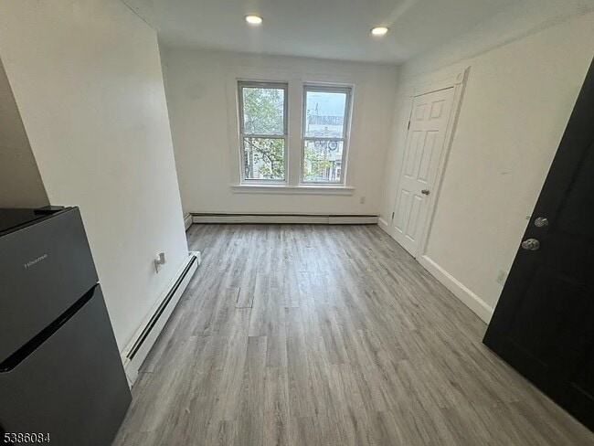 Foto del edificio - 364 Bergen Ave