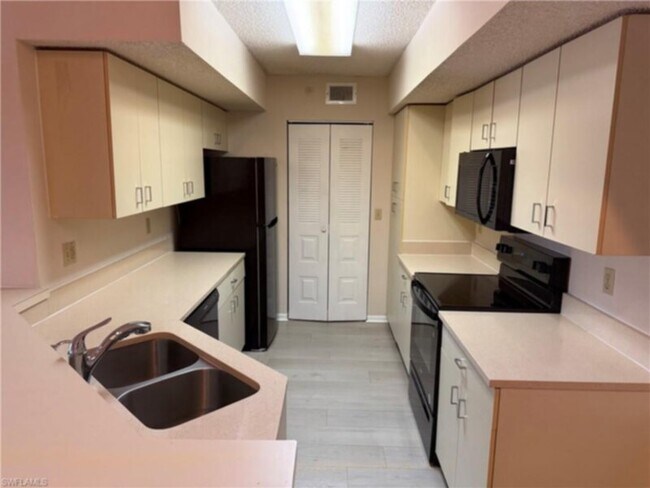Building Photo - 13621 Eagle Ridge Dr