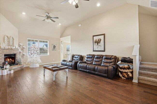 Foto del edificio - 1720 Elk Run Dr