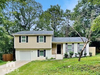 Building Photo - 851 Raintree Way SE