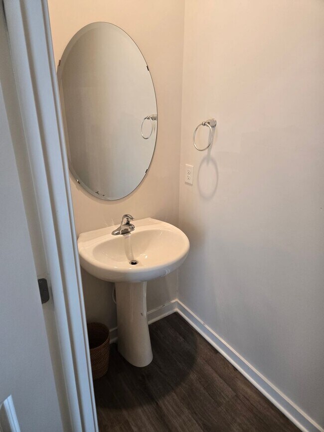 Foto del edificio - Beautiful Townhome in La Plata