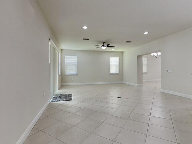 Building Photo - 11008 Tahiti Isle Ln