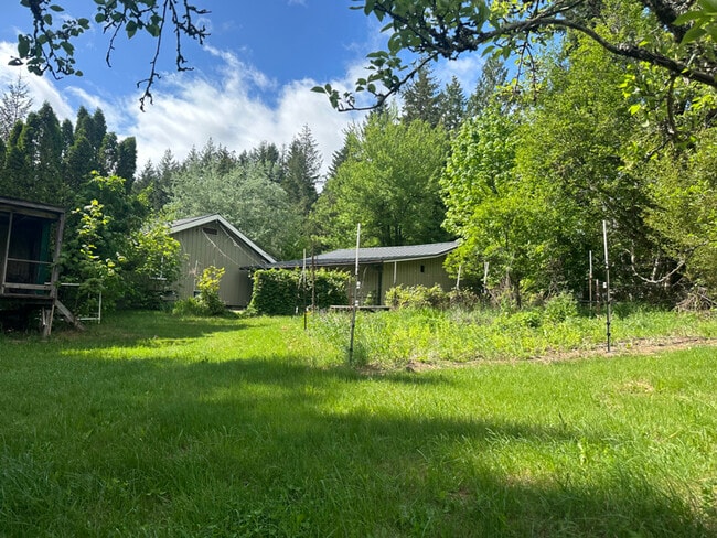 Foto del edificio - 1002 Jessup Rd