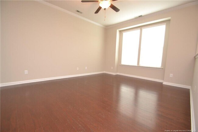 Foto del edificio - 327 Dove Cottage Ln