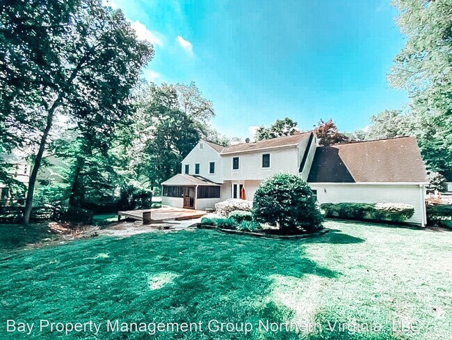 Building Photo - 4 br, 2.5 bath House - 12212 Hollow Tree Ln