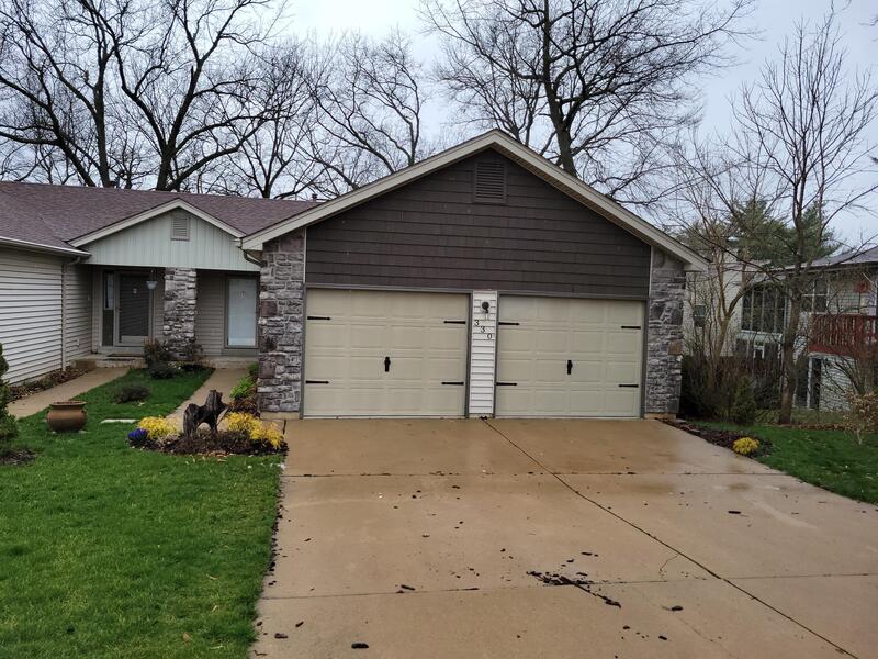 Primary Photo - 330 Villa Dr