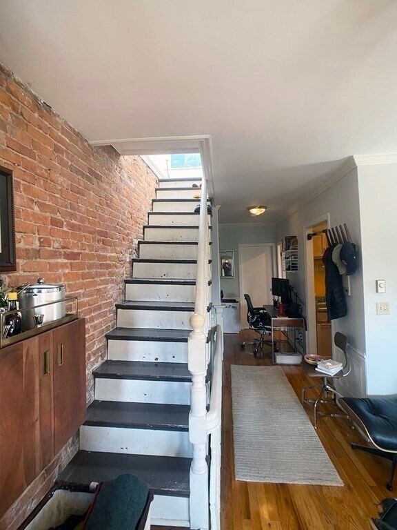 Building Photo - 131 Appleton St