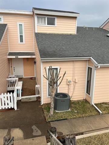 Building Photo - 640 Harbor Dr