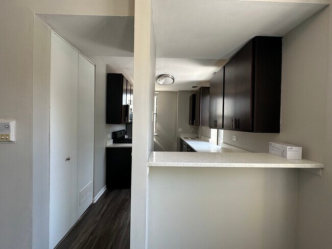 Foto del edificio - 807 W Willow St