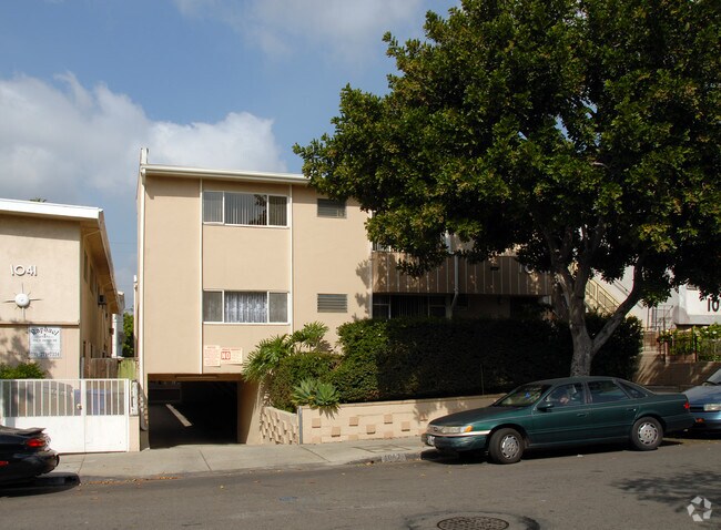 Primary Photo - 1047 N Ogden Dr