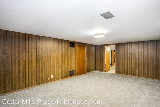 Building Photo - 3 br, 1.5 bath House - 8526 W Bekemeyer St.