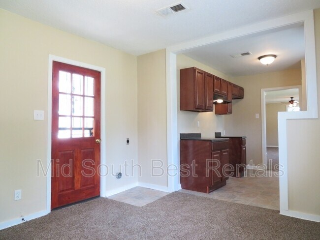 Building Photo - 437 Jacklyn Ave