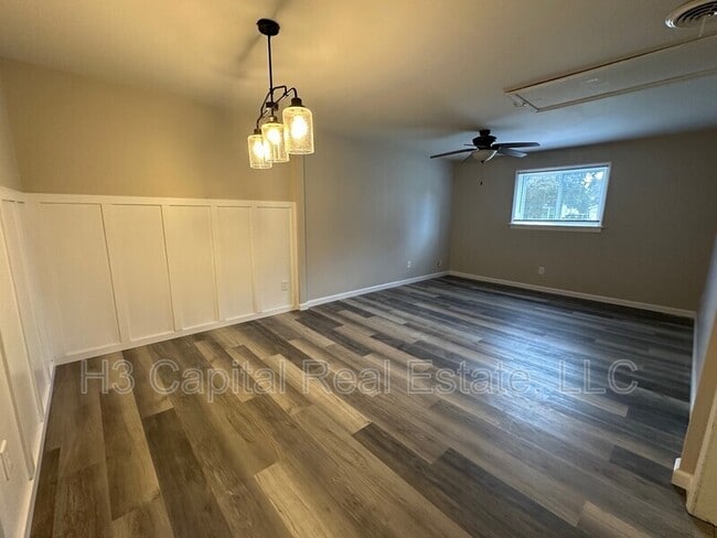 Foto del edificio - 319 Joy Dr