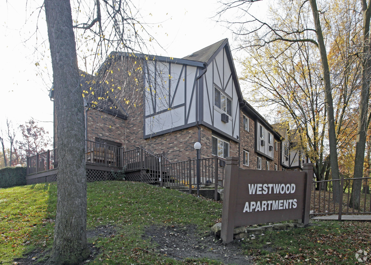 Building Photo - Westwood Apartments