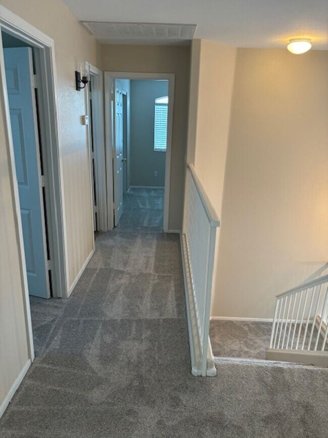 Foto del edificio - 4 bedroom home in Tempe