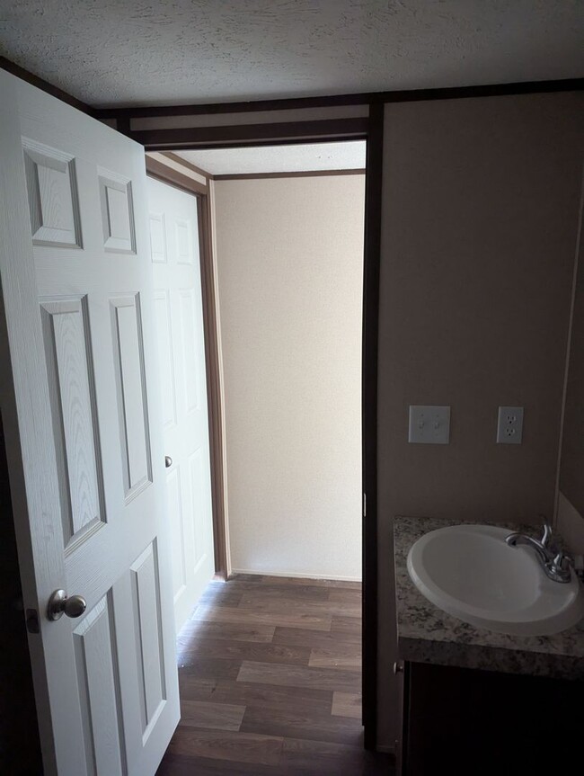 Building Photo - Brand new 3 bed/2 bath home