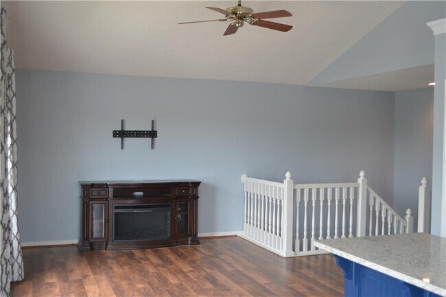Building Photo - 13410 White Granite Dr