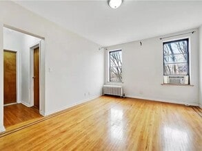 Building Photo - 460 Ovington Ave