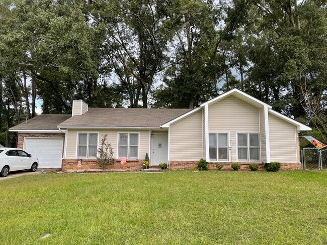 Building Photo - Foxhill Subdivision!!