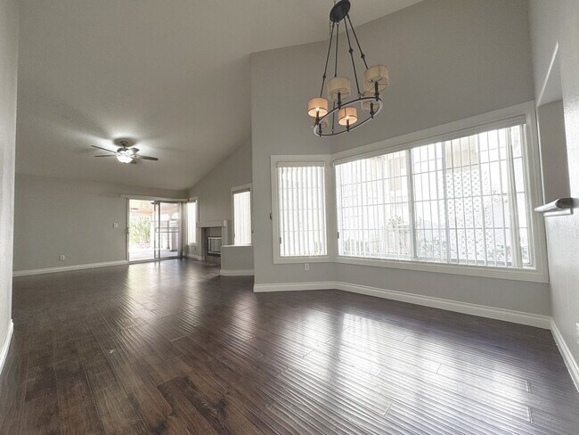 Foto del edificio - Step into this charming 3-bedroom, 2-bathroom residence in Henderson
