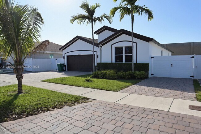 Foto del edificio - 27440 SW 135th Ave Rd