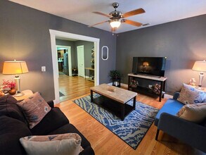 132 N Estelle St