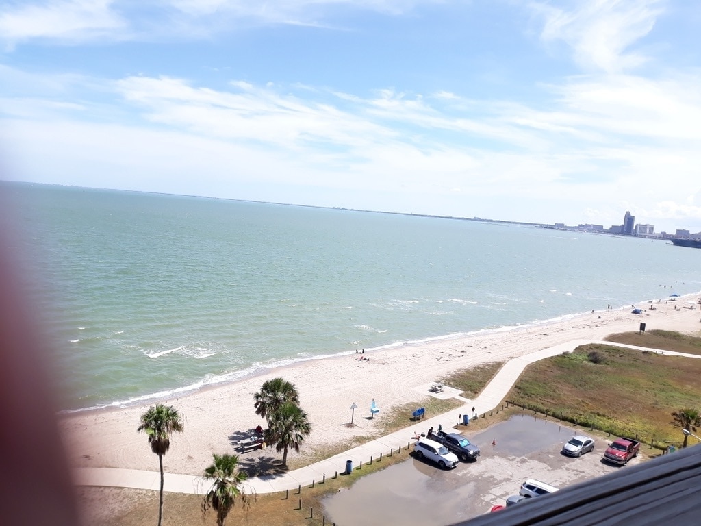 Primary Photo - 4242 Gulfbreeze Blvd