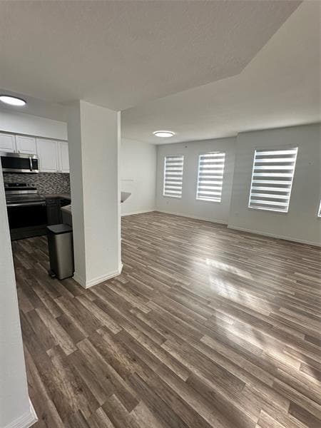 Foto del edificio - 6492 W Sample Rd
