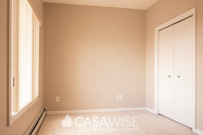 Photo du bâtiment - 226-226 Macewan Rd