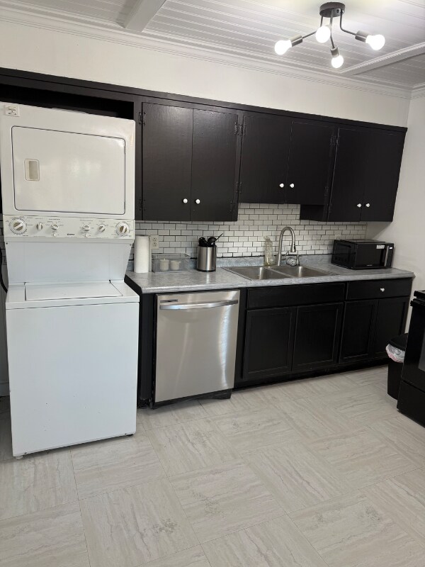 Foto del edificio - 320 Hilbert Dr