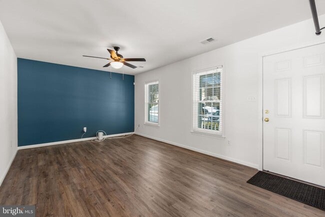 Foto del edificio - 11806 Camelot Way