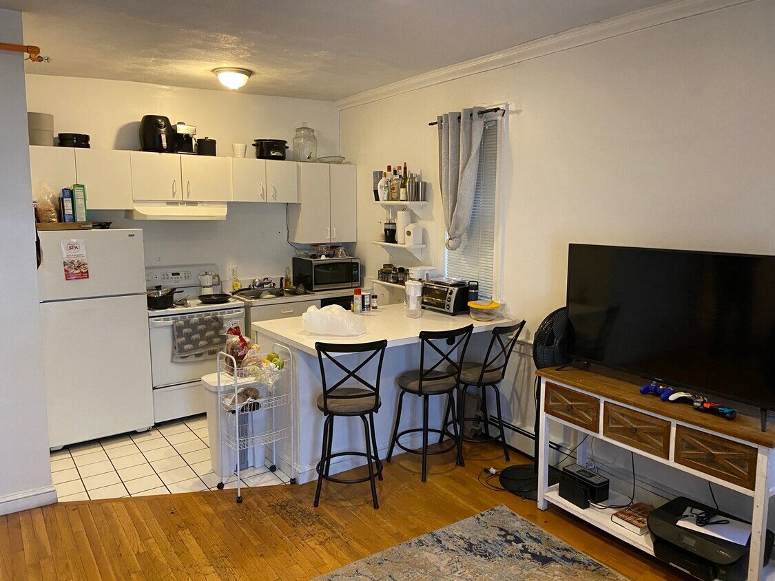 Foto principal - 43 S Huntington Ave