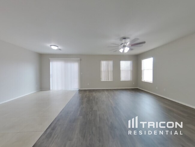 Foto del edificio - 45554 W Ranch Rd