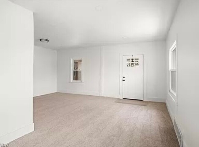 Building Photo - 230 Clarencedale Ave