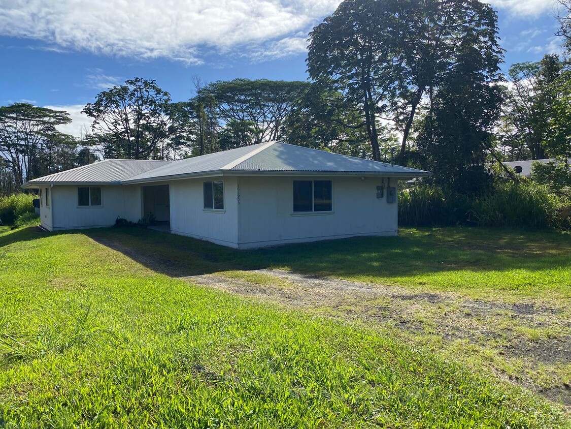 Primary Photo - Uilani Drive- Tiki Gardens