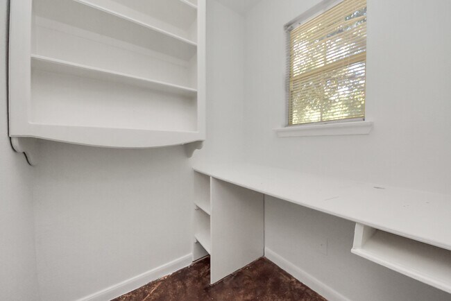 Foto del edificio - 19019 Remington Park Dr