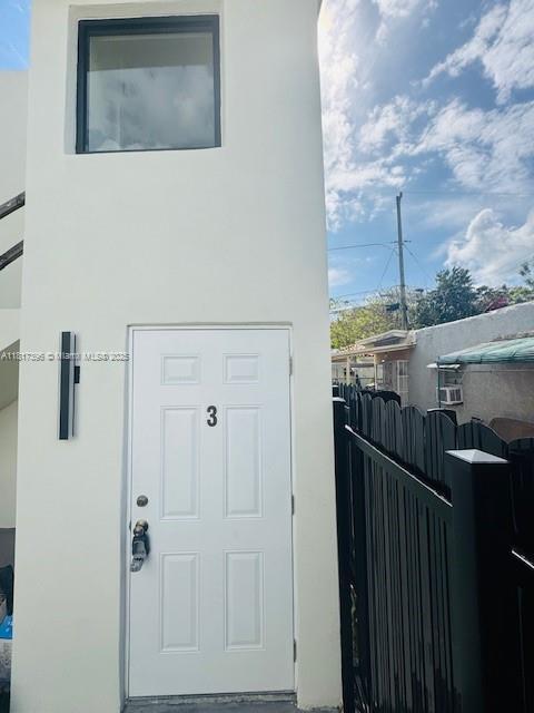 Foto del edificio - 905 SW 13th Ct