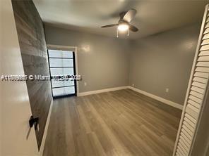Foto del edificio - 16520 Bridge End Rd
