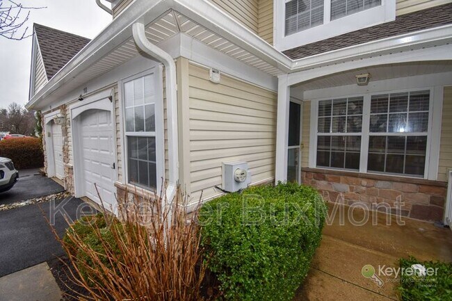 Building Photo - 702 Harrowgate Ln