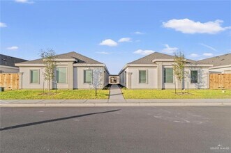 Building Photo - 1301 W Sucre Dr