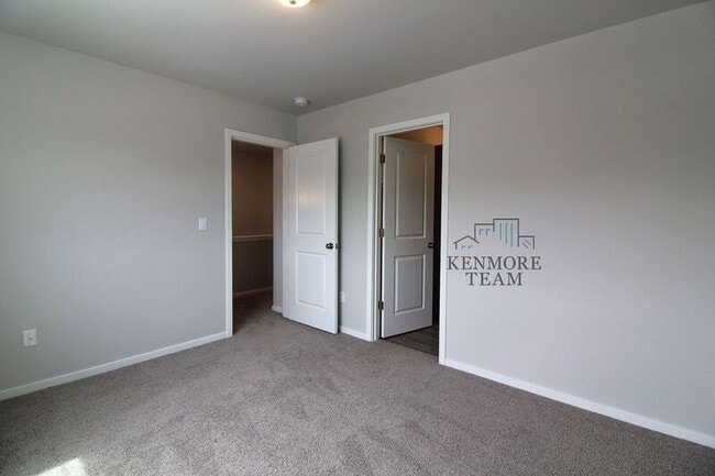 Foto del edificio - 5501 Remington Dr