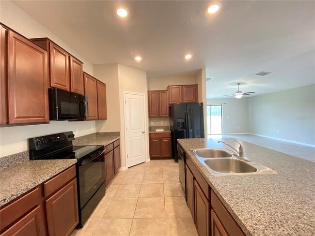 Building Photo - 12615 Lemon Pepper Dr
