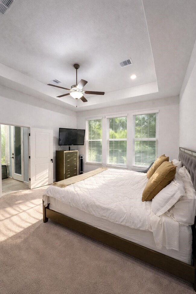 Building Photo - 4334 Redford Valley Rd