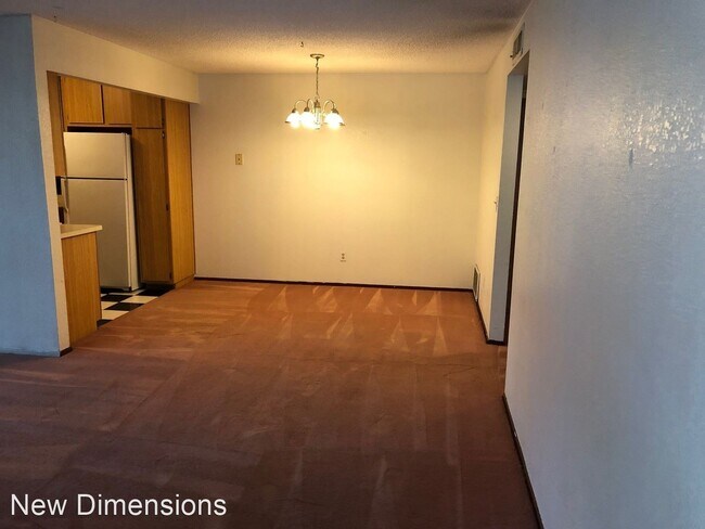 Building Photo - 2 br, 2 bath House - 2649 Sunny Slope Dr. #4